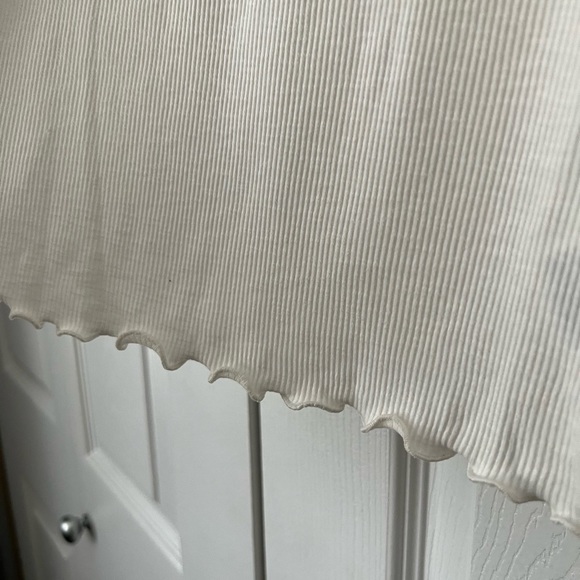 BNWT old navy lettuce trim tank - Picture 5 of 5